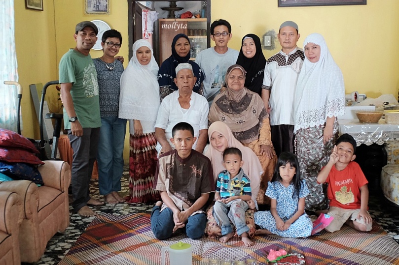 Merayakan ulang tahun pernikahan ke 50 di Tanjung Pura