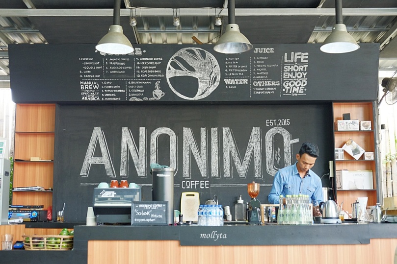 Anonimo Coffee: Keakraban dan Kehangatan dalam Secangkir Kopi