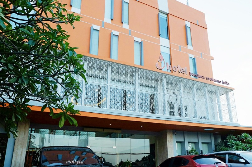 J Hotel Bandara Soekarno Hatta