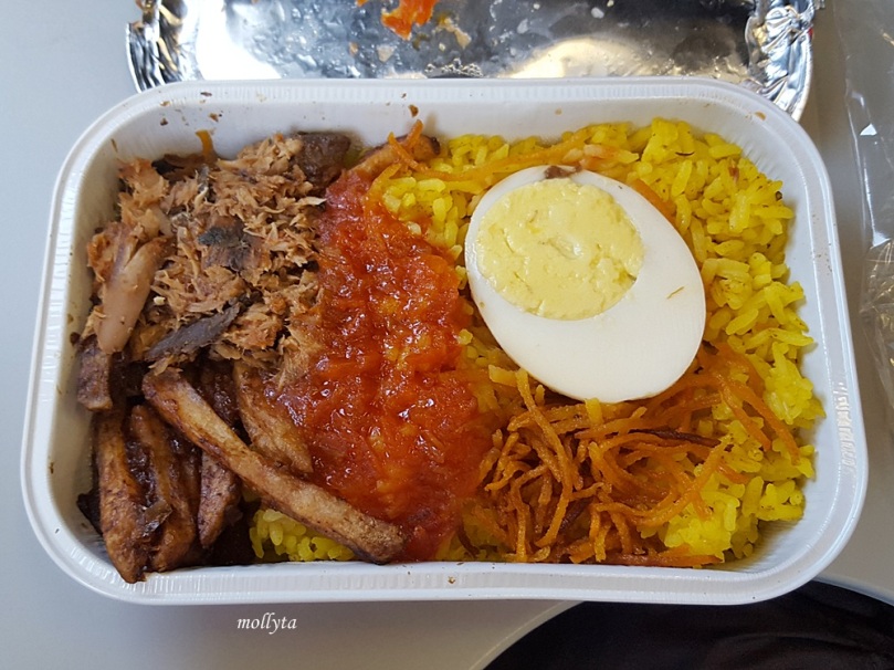 Nasi Kuning Manado di rute penerbangan Air Asia