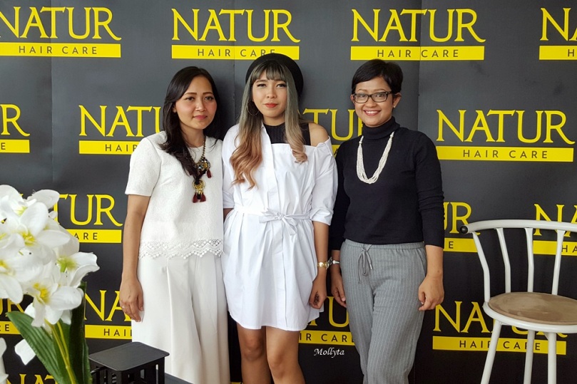 Narasumber di acara Natur Hair Beauty Dating Medan