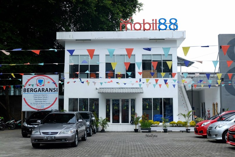 Dealer mobil88