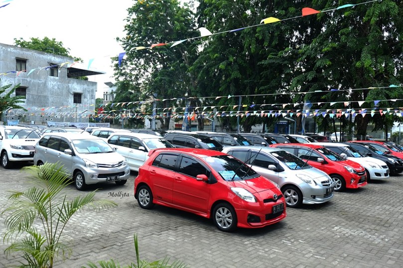 Penjualan kendaraan di mobil88