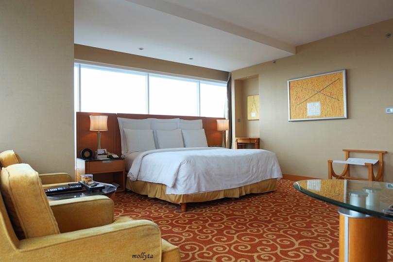 Tipe kamar Executive Deluxe JW Marriott Hotel Medan