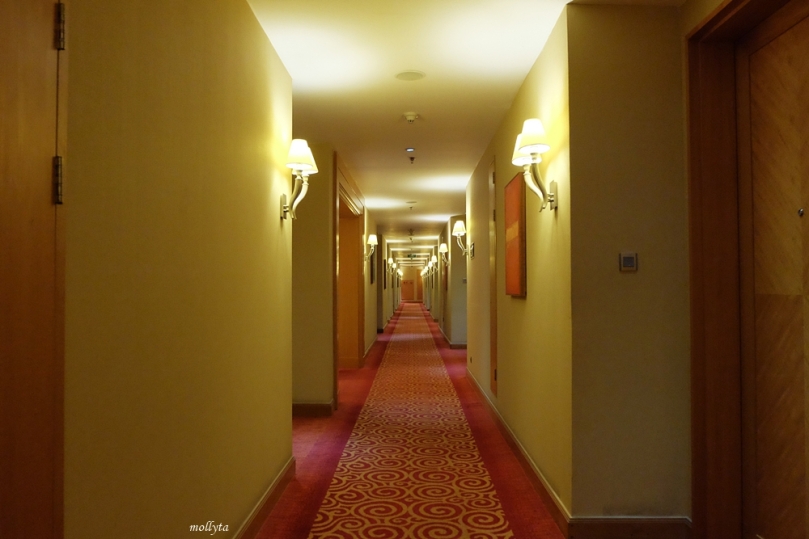Lorong kamar di JW Marriott Hotel Medan