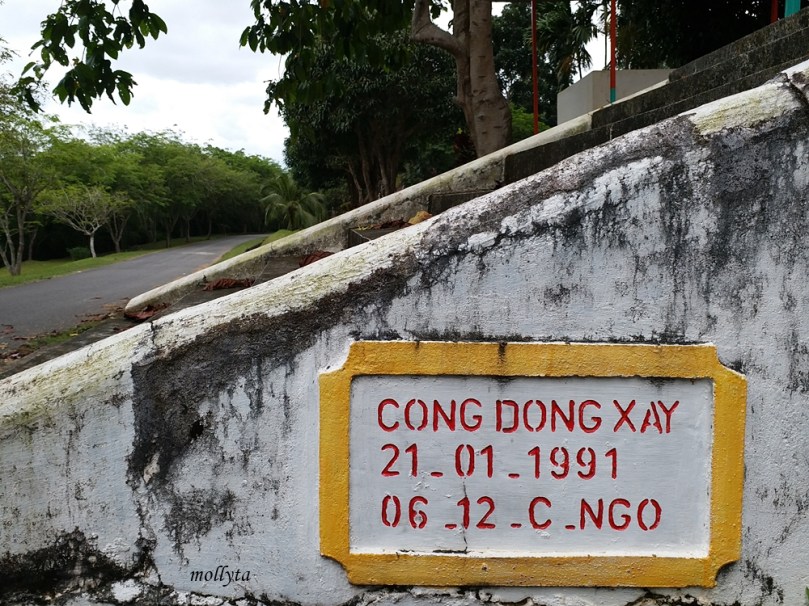 Pemakaman pengungsi Vietnam Galang