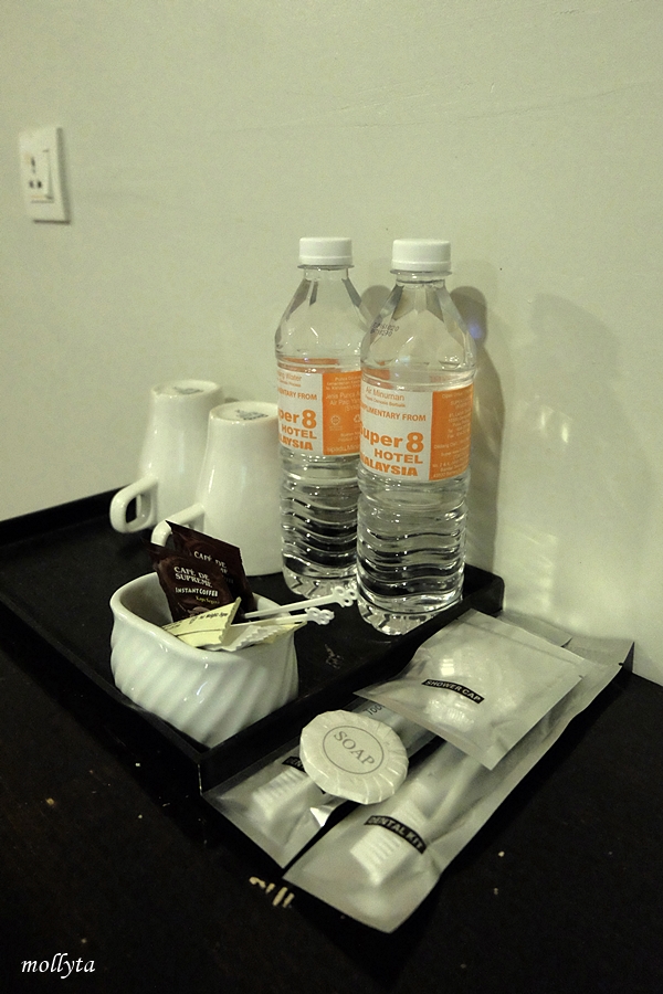 Complimentary kamar Superior Super 8 Hotel Penang