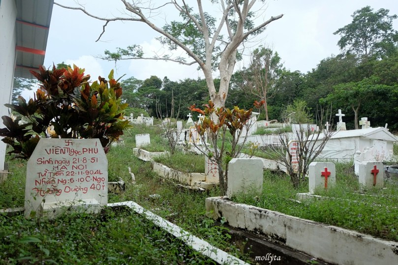 Makam di pulau Galang