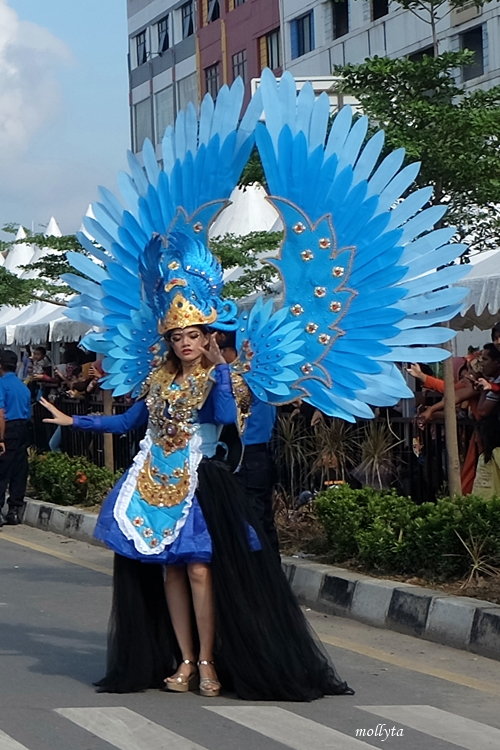 Parade kostum Batam International Culture Carnival 2018