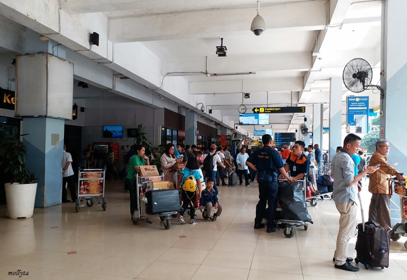 Suasana di bandara Halim Perdanakusuma Jakarta