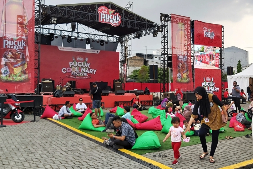 Bersantai di Pucuk Coolinary Festival Medan 2019