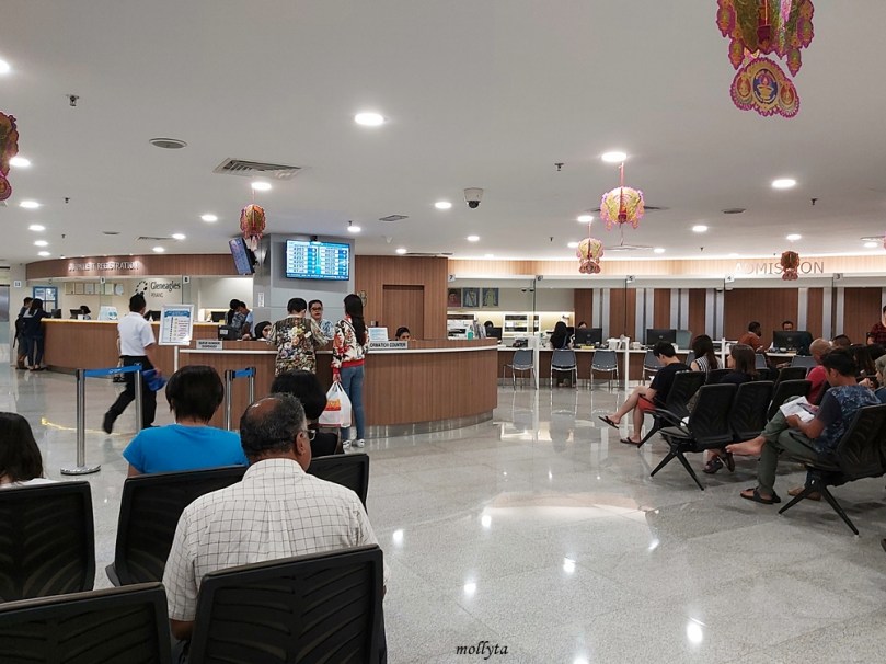 Ruang tunggu di Gleneagles Hospital Penang