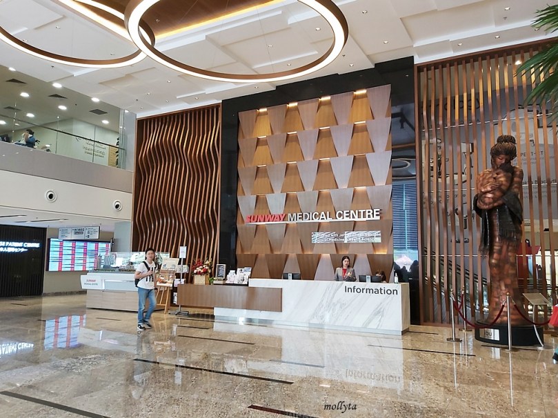 Main lobby Sunway Medical Centre