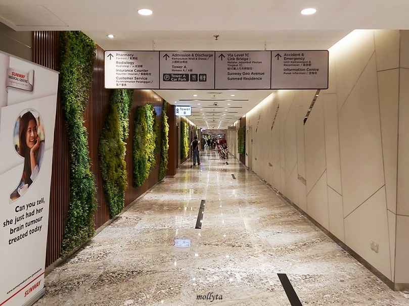 Koridor di Sunway Medical Centre