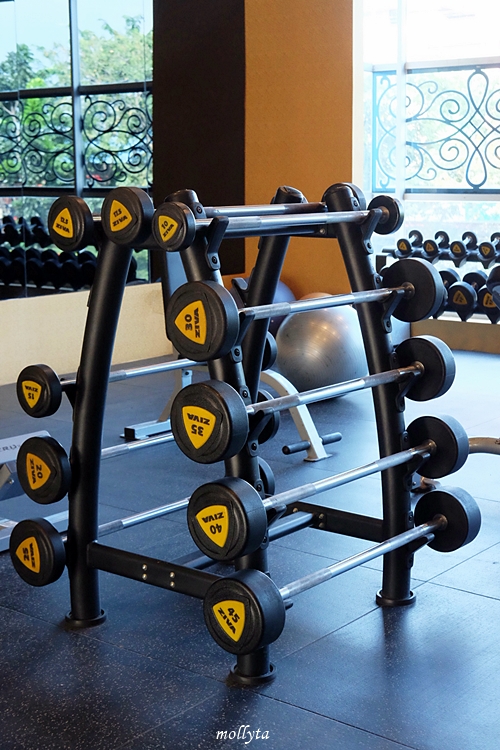 Angkat beban di Black Gold