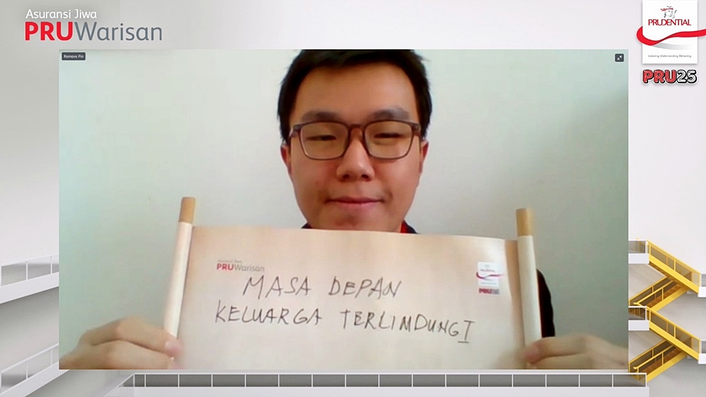 Masa depan keluarga terlindungi dengan PRUWarisan